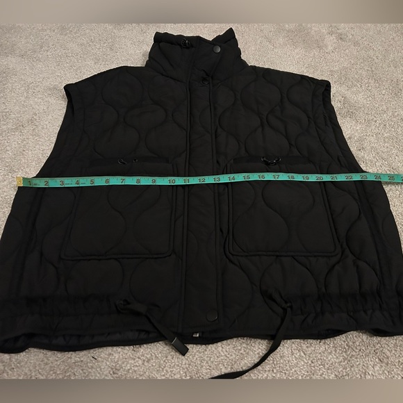 ZARA Puffer Jacket - Picture 5 of 5